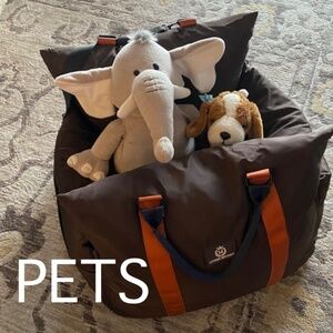 ⭐️WE HAVE A PETS CLOSET TOO🐶